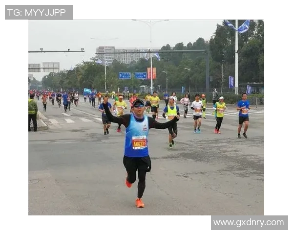 深圳街舞队在马拉松大满贯中的耐力挑战与精彩表现分析